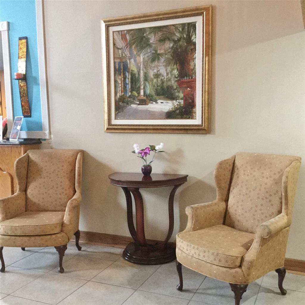 Super 8 By Wyndham Lake Of The Ozarks Eldon Interior photo